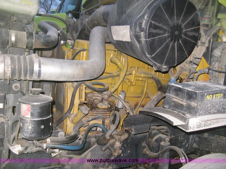 image for item E3303 2000 Sterling A9500 semi truck