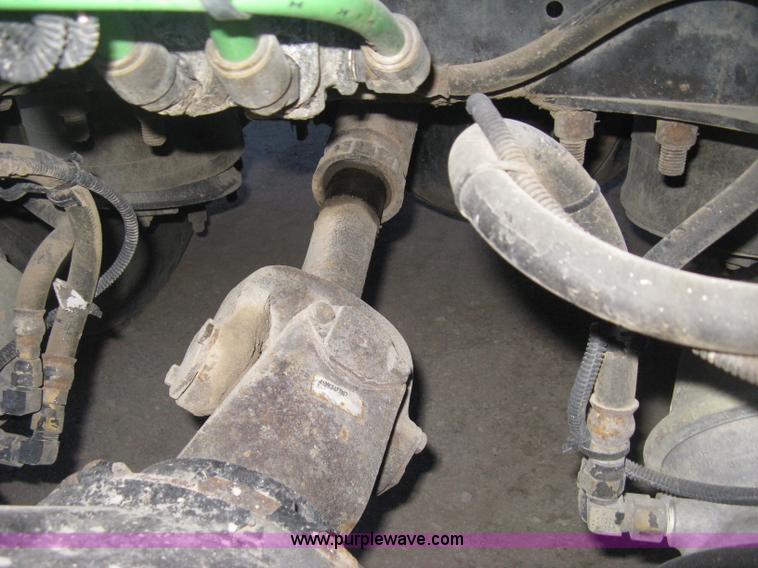 image for item E3303 2000 Sterling A9500 semi truck