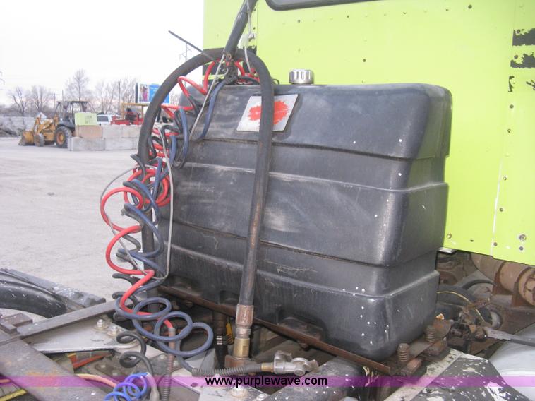 image for item E3305 1997 Kenworth T800 semi truck