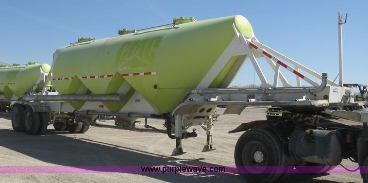 image for item E3306 1977 Fruehauf HEB-F2-J bulk transport tandem axle trailer