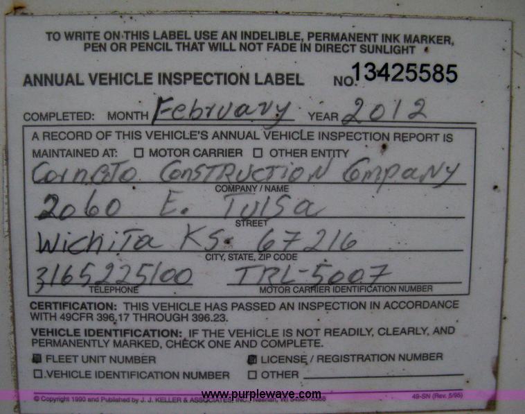 image for item E3306 1977 Fruehauf HEB-F2-J bulk transport tandem axle trailer