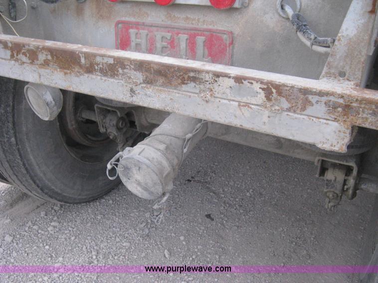 image for item E3308 1996 Heil tandem axle bulk transport trailer