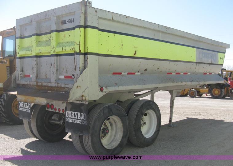 image for item E3309 1994 Hilbuilt end dump tandem axle trailer
