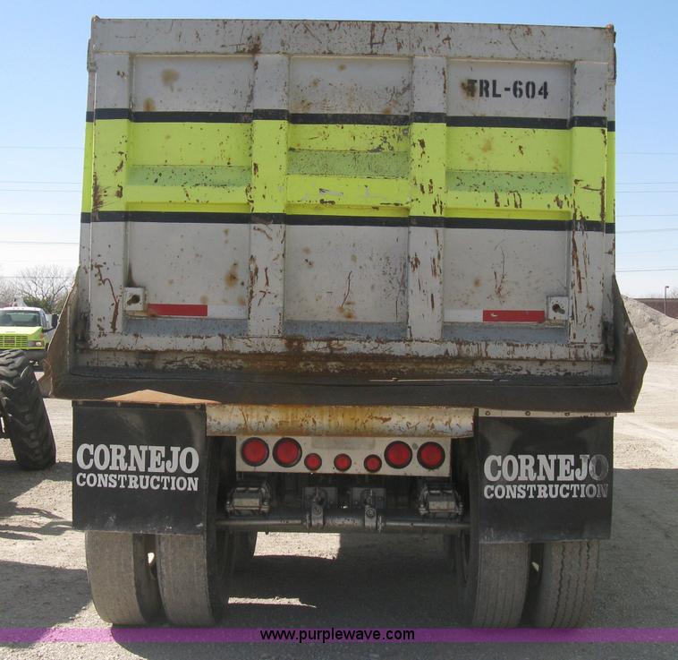 image for item E3309 1994 Hilbuilt end dump tandem axle trailer