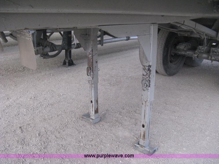 image for item E3309 1994 Hilbuilt end dump tandem axle trailer