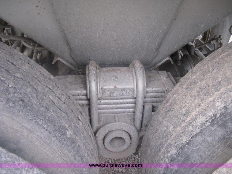 image for item E3309 1994 Hilbuilt end dump tandem axle trailer