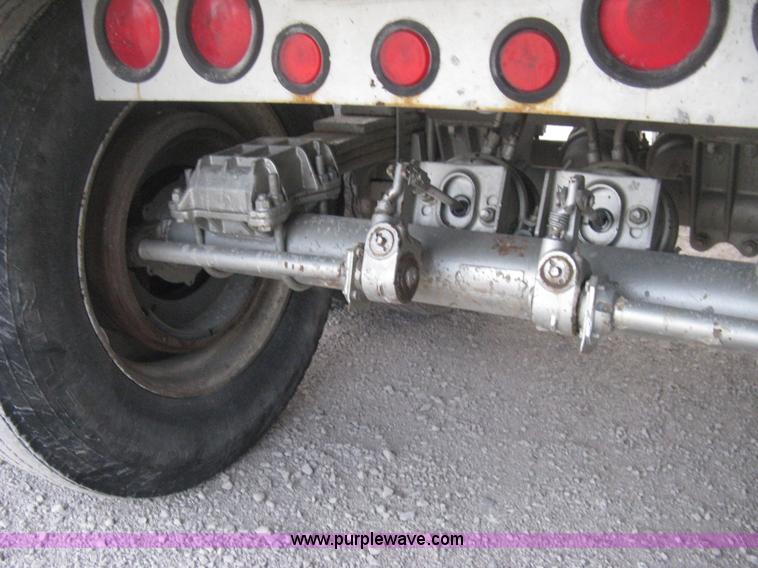 image for item E3309 1994 Hilbuilt end dump tandem axle trailer