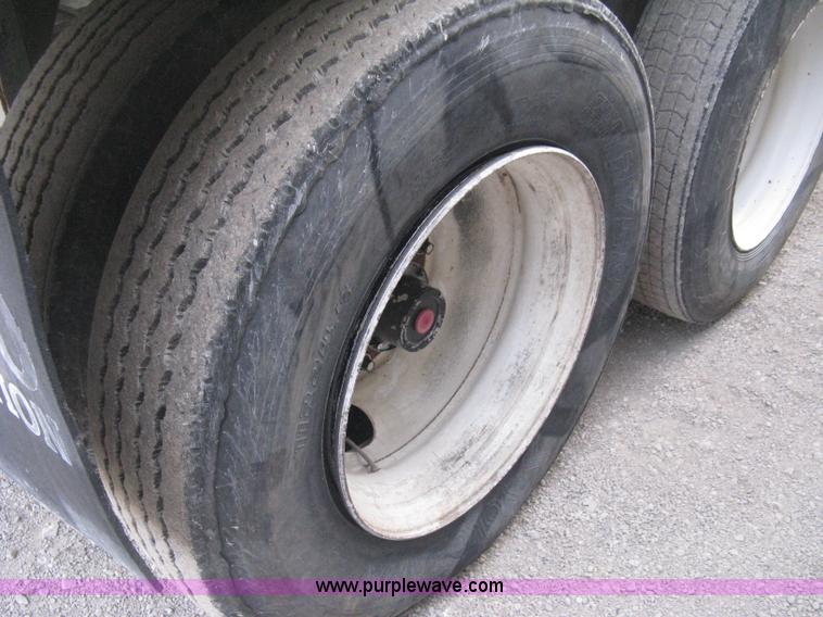 image for item E3309 1994 Hilbuilt end dump tandem axle trailer