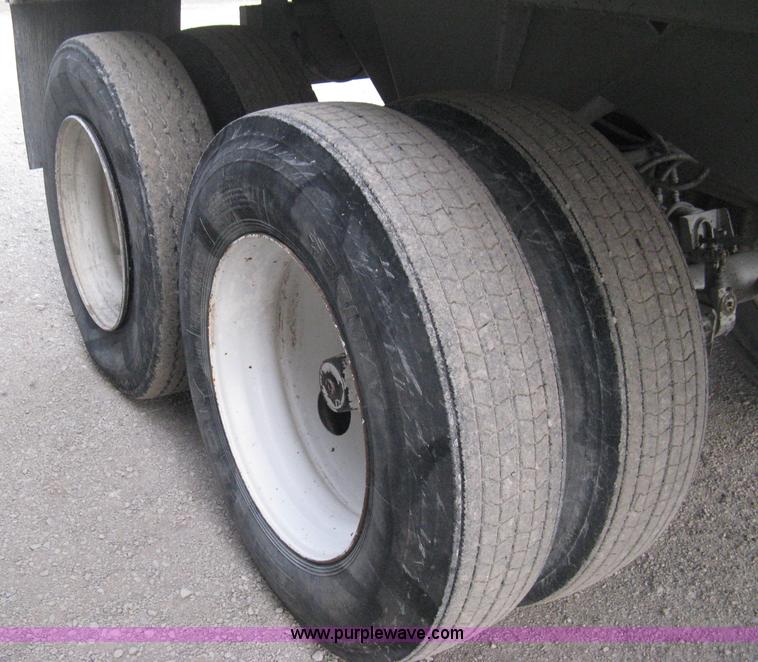 image for item E3309 1994 Hilbuilt end dump tandem axle trailer