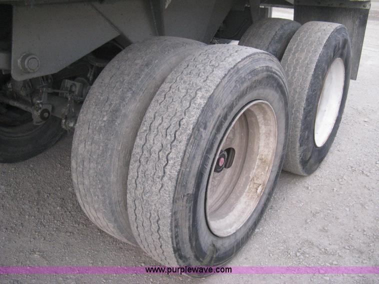 image for item E3309 1994 Hilbuilt end dump tandem axle trailer