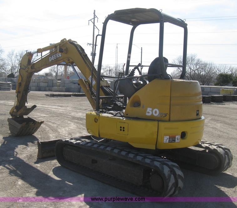 image for item E3315 2000 John Deere 50 ZTS mini excavator