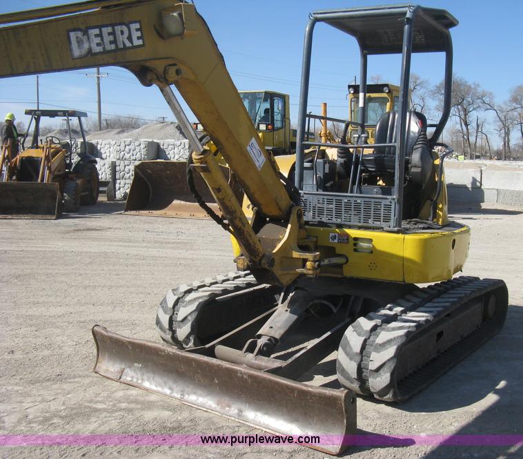 image for item E3315 2000 John Deere 50 ZTS mini excavator