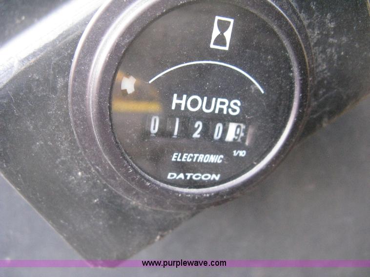 image for item E3315 2000 John Deere 50 ZTS mini excavator