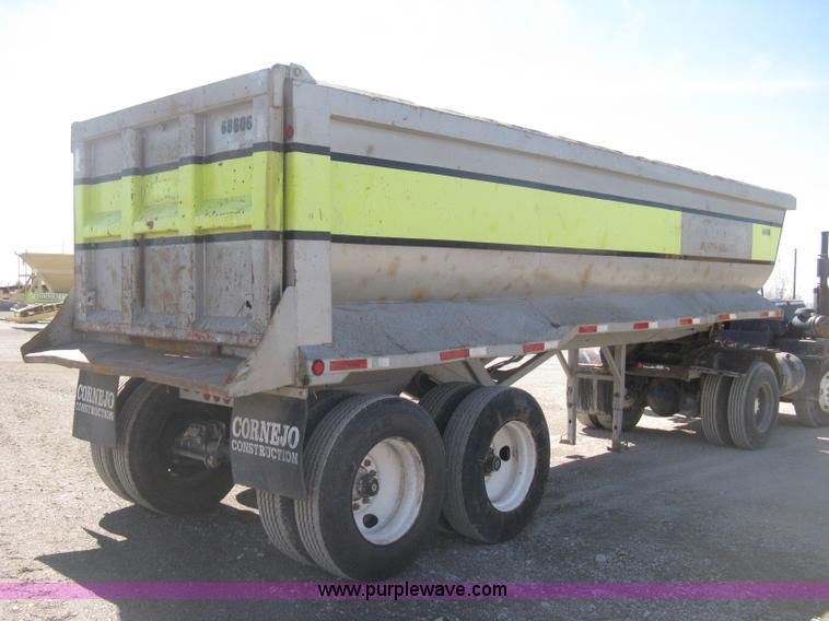image for item E3319 1993 Hilbuilt end dump tandem axle trailer