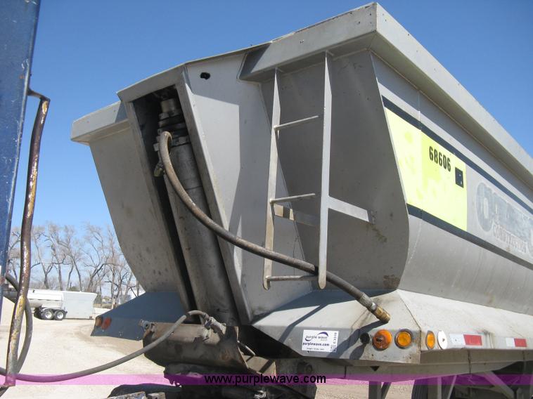 image for item E3319 1993 Hilbuilt end dump tandem axle trailer