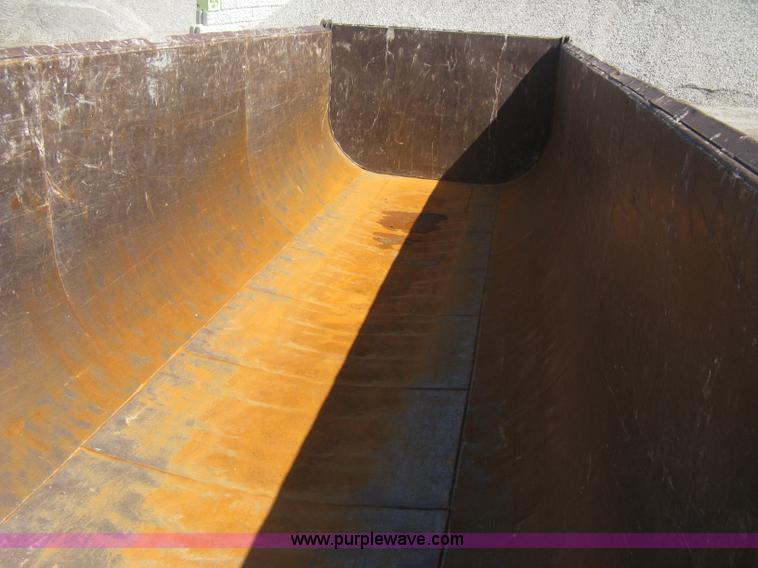 image for item E3319 1993 Hilbuilt end dump tandem axle trailer