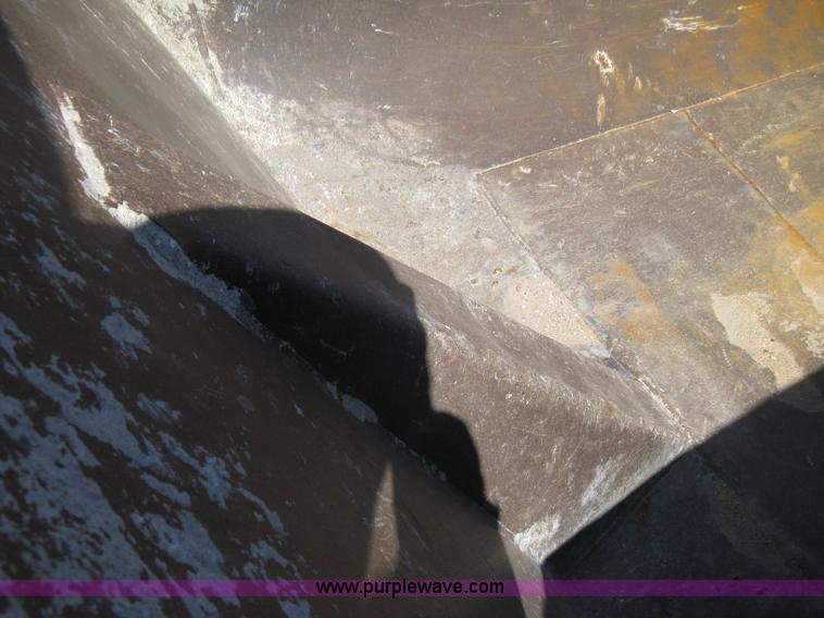 image for item E3319 1993 Hilbuilt end dump tandem axle trailer