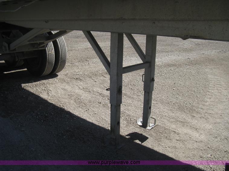 image for item E3319 1993 Hilbuilt end dump tandem axle trailer