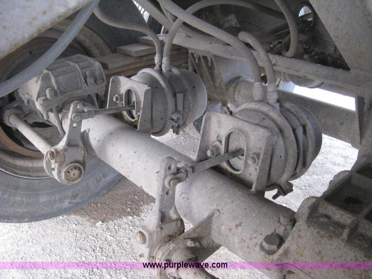 image for item E3319 1993 Hilbuilt end dump tandem axle trailer