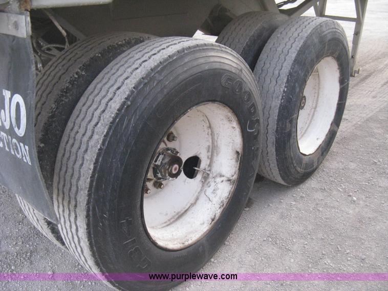 image for item E3319 1993 Hilbuilt end dump tandem axle trailer