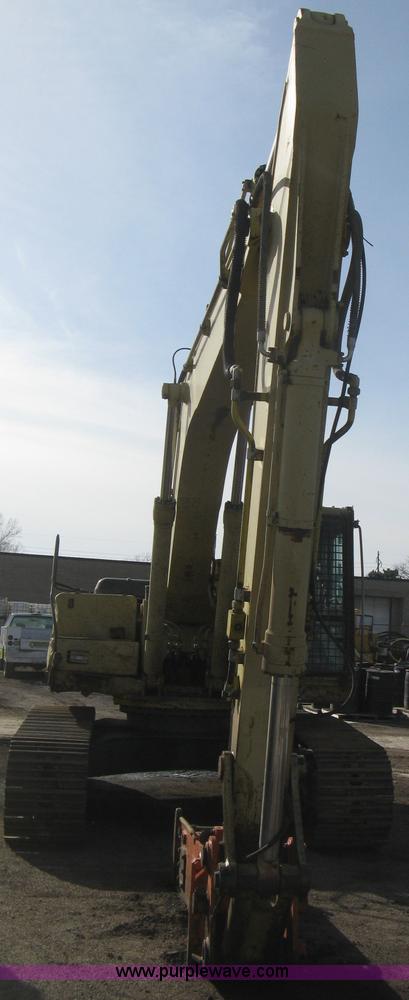 image for item E3321 1995 Komatsu PC220LC excavator