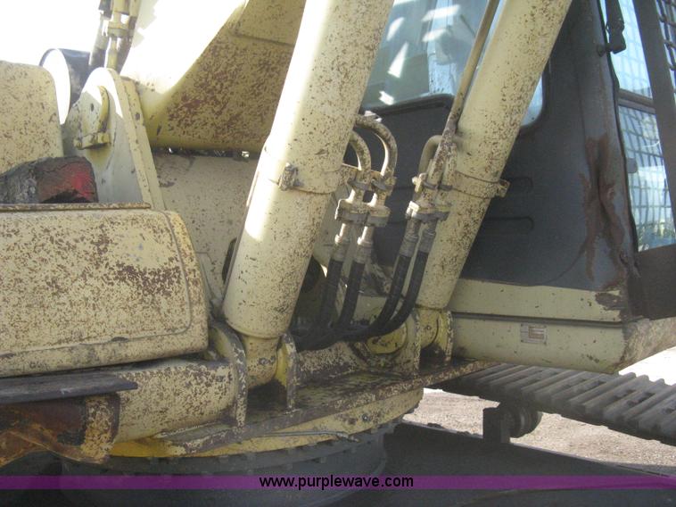 image for item E3321 1995 Komatsu PC220LC excavator