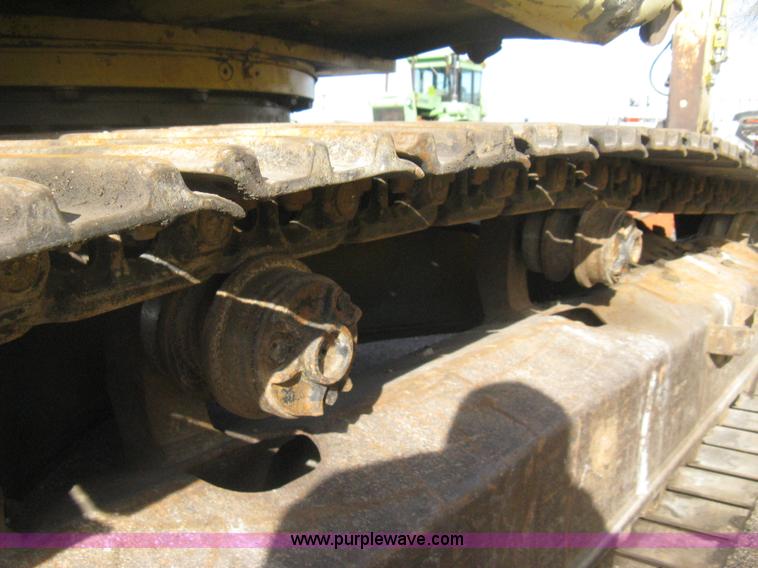 image for item E3321 1995 Komatsu PC220LC excavator