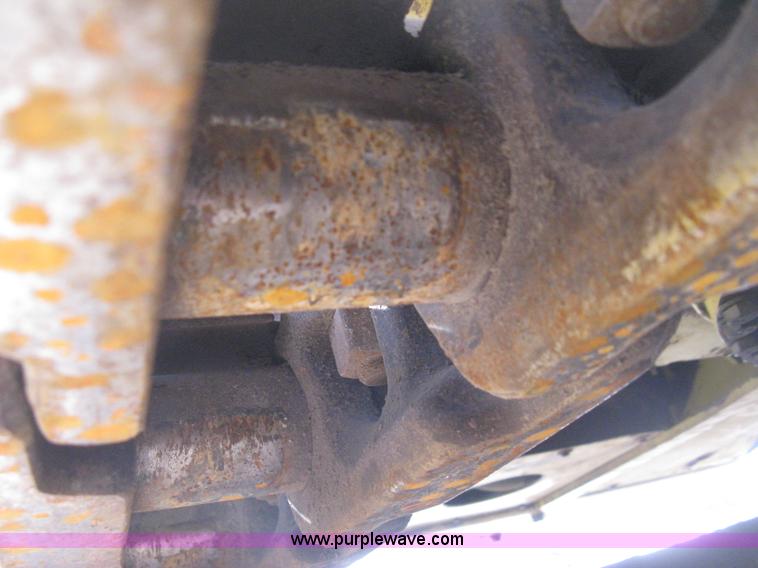 image for item E3321 1995 Komatsu PC220LC excavator