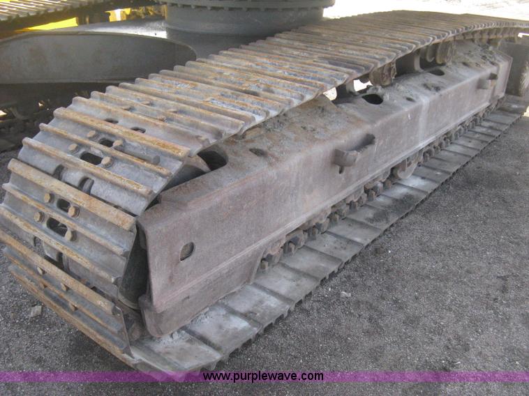 image for item E3321 1995 Komatsu PC220LC excavator