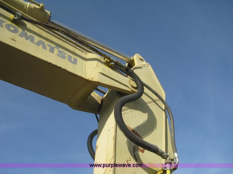 image for item E3321 1995 Komatsu PC220LC excavator