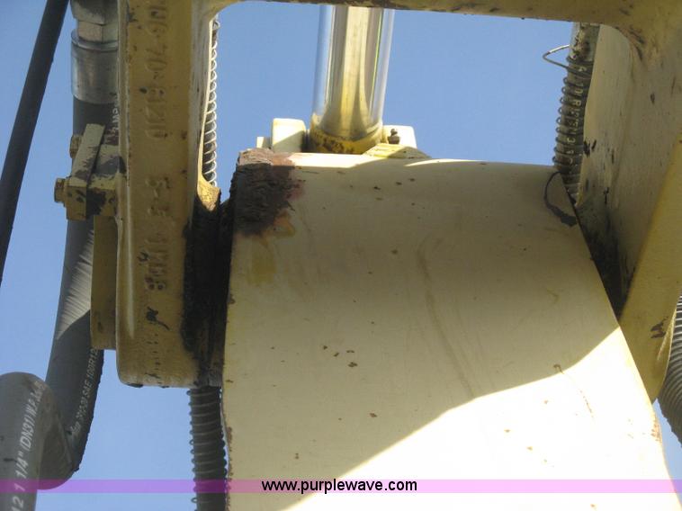 image for item E3321 1995 Komatsu PC220LC excavator