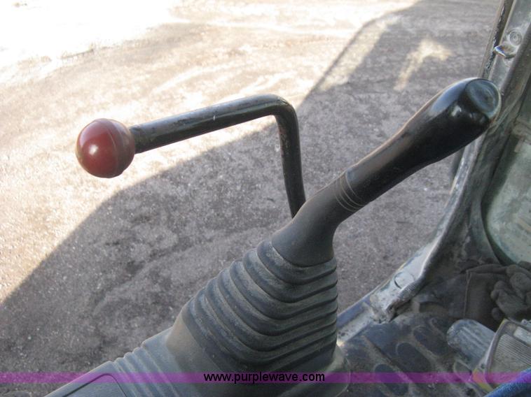 image for item E3321 1995 Komatsu PC220LC excavator