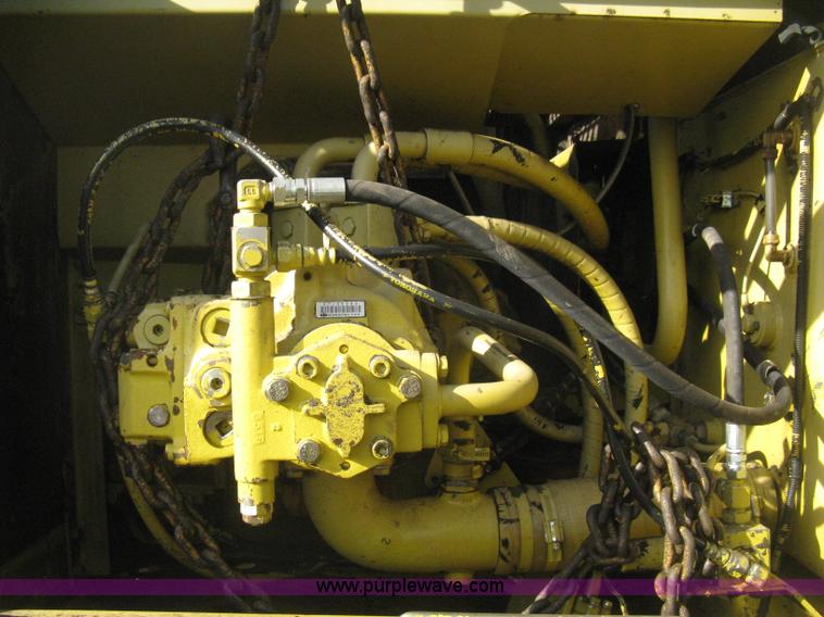 image for item E3321 1995 Komatsu PC220LC excavator