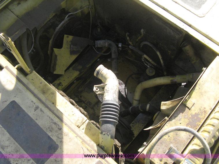 image for item E3321 1995 Komatsu PC220LC excavator