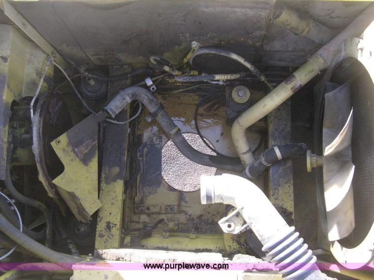 image for item E3321 1995 Komatsu PC220LC excavator