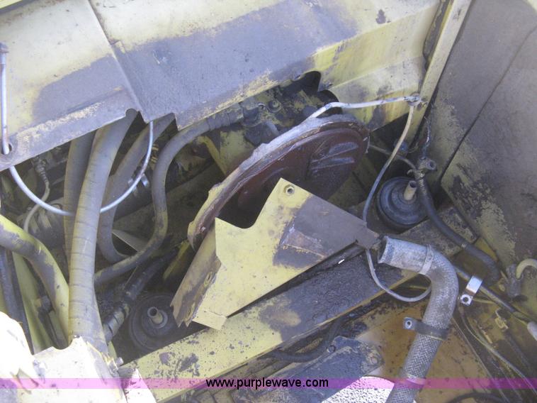 image for item E3321 1995 Komatsu PC220LC excavator