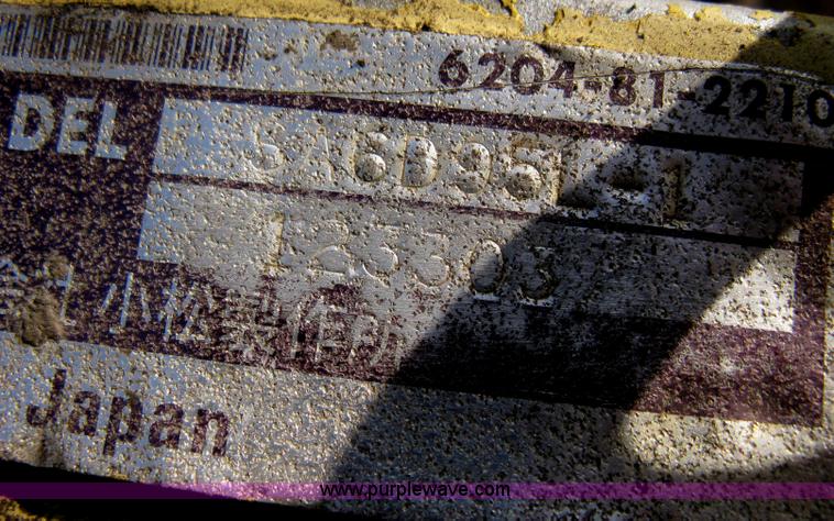 image for item E3321 1995 Komatsu PC220LC excavator