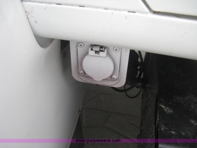 image for item E3373 1995 International 4900 dump truck