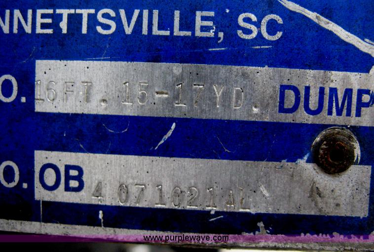 image for item E3373 1995 International 4900 dump truck