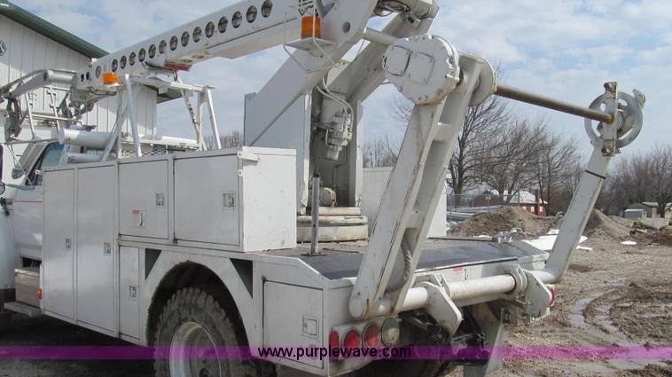 image for item E3840 1991 Ford F800 bucket truck