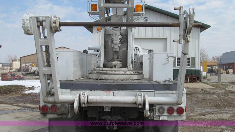 image for item E3840 1991 Ford F800 bucket truck