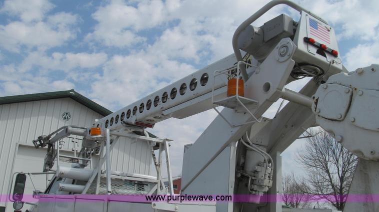 image for item E3840 1991 Ford F800 bucket truck