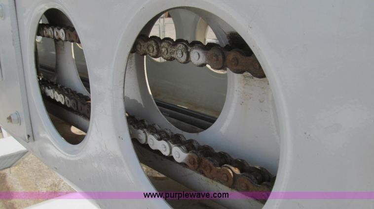 image for item E3840 1991 Ford F800 bucket truck