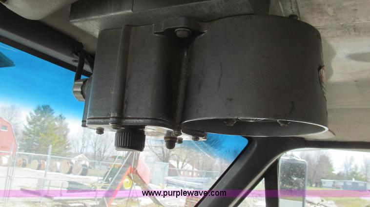 image for item E3840 1991 Ford F800 bucket truck