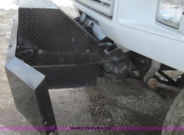 image for item E3840 1991 Ford F800 bucket truck