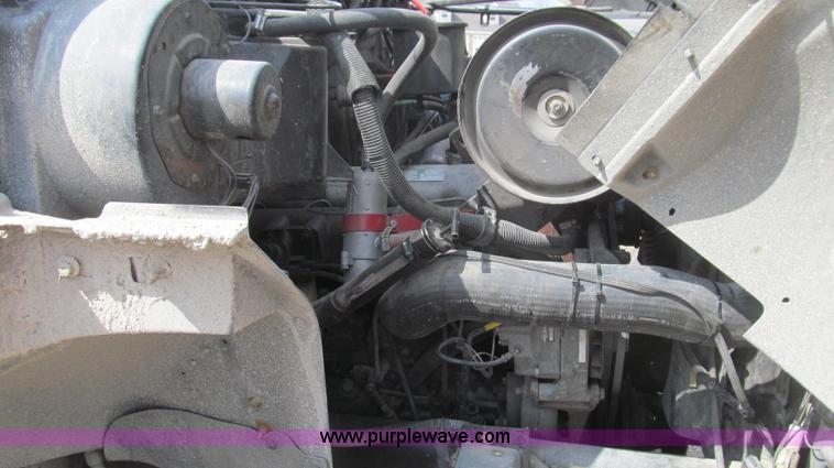 image for item E3840 1991 Ford F800 bucket truck