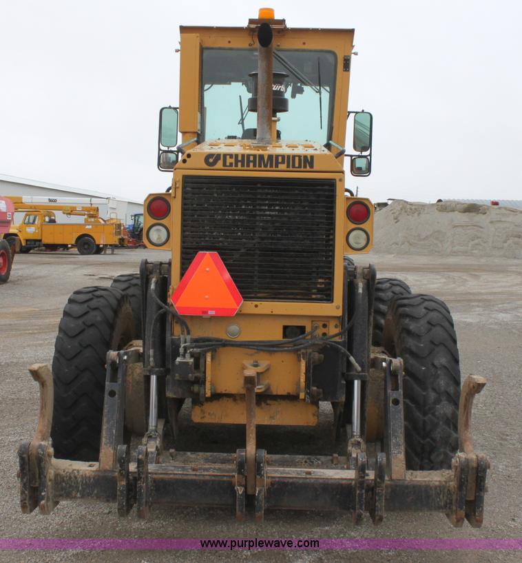image for item E4315 Champion 720A Series IV articulated motor grader
