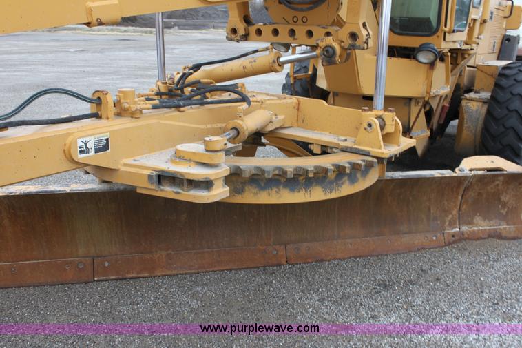 image for item E4315 Champion 720A Series IV articulated motor grader