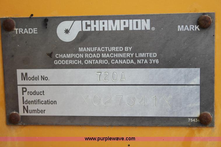 image for item E4315 Champion 720A Series IV articulated motor grader