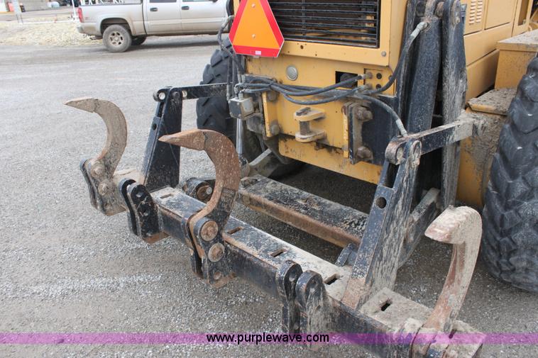 image for item E4315 Champion 720A Series IV articulated motor grader